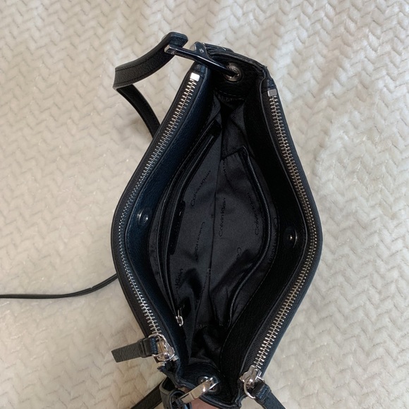 Calvin Klein Sonoma Bubble Lamb Novelty Messenger Crossbody - Picture 10 of 13